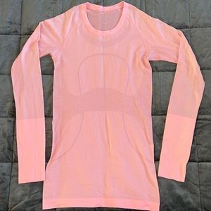 Lululemon Women’s Swiftly Tech Long Sleeve size 4